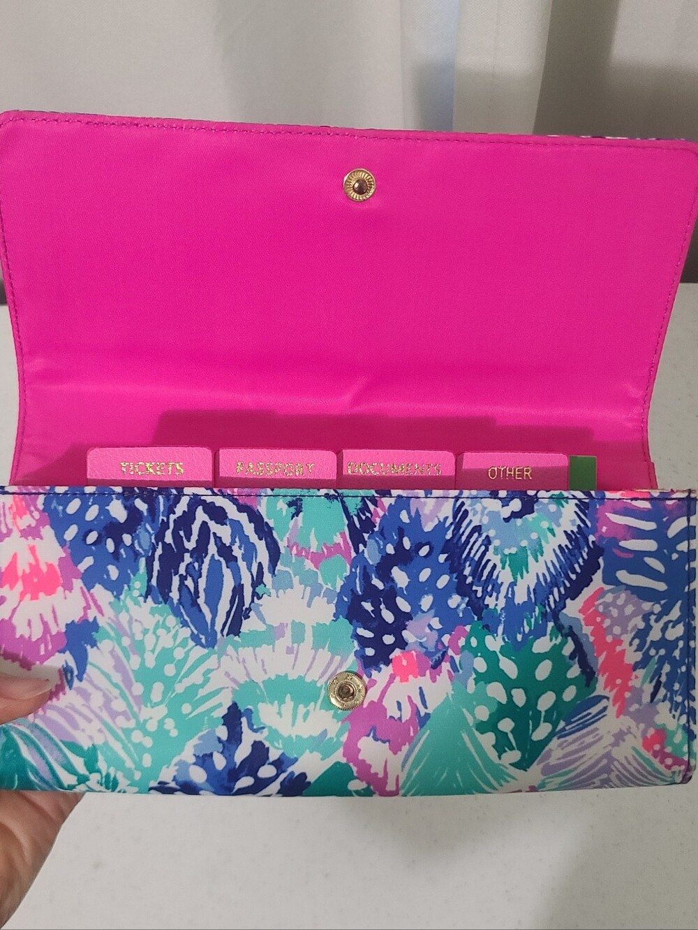 Lilly Pulitzer Quill Out Travel Wallet Folio Organizer Passport Holder NWOT
